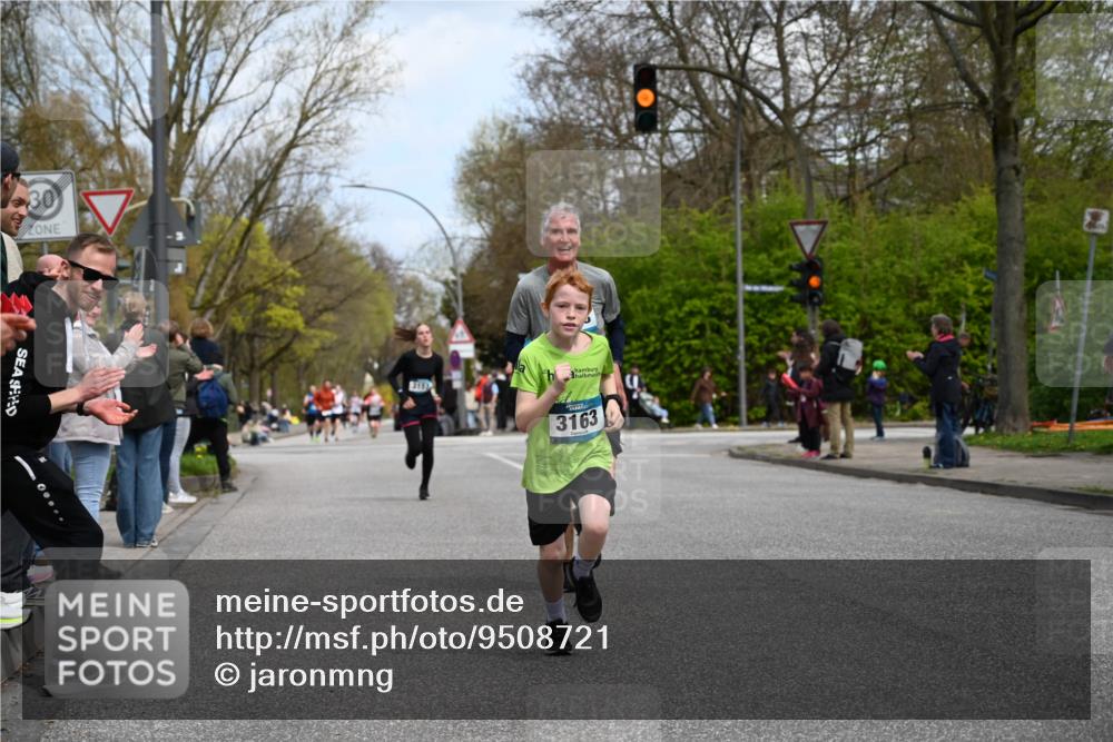 12.04.2026 - 45. Internationalen Wilhelmsburger Insellauf J. Mangold http://msf.ph/oto/9508721 12.04.2026 12:54:37 Ziel 5016, 3157, 5283, 3163, 4472, 5478, 5513, 5296, 4570, 3302, 2235, 3899, 3300, 5213, 3300, 5213, 3411, 4041, 5086, 5087, 4079, 4678, 3177 meine-sportfotos.de