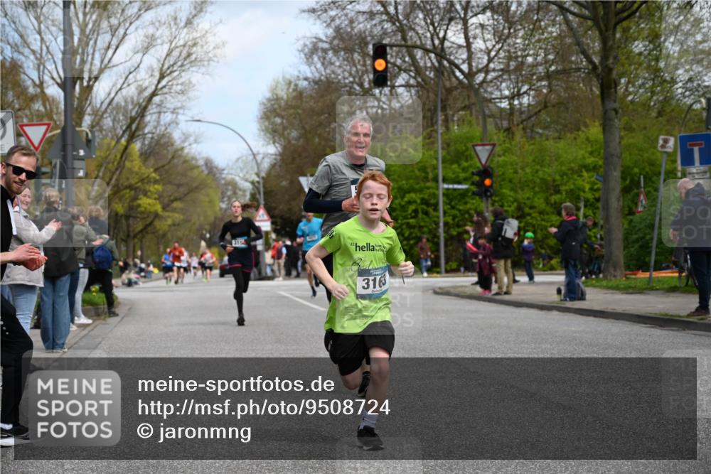 12.04.2026 - 45. Internationalen Wilhelmsburger Insellauf J. Mangold http://msf.ph/oto/9508724 12.04.2026 12:54:37 Ziel 5016, 3157, 5283, 3163, 4472, 5478, 5513, 5296, 4570, 3302, 2235, 3899, 3300, 5213, 3300, 5213, 3411, 4041, 5086, 5087, 4079, 4678, 3177 meine-sportfotos.de