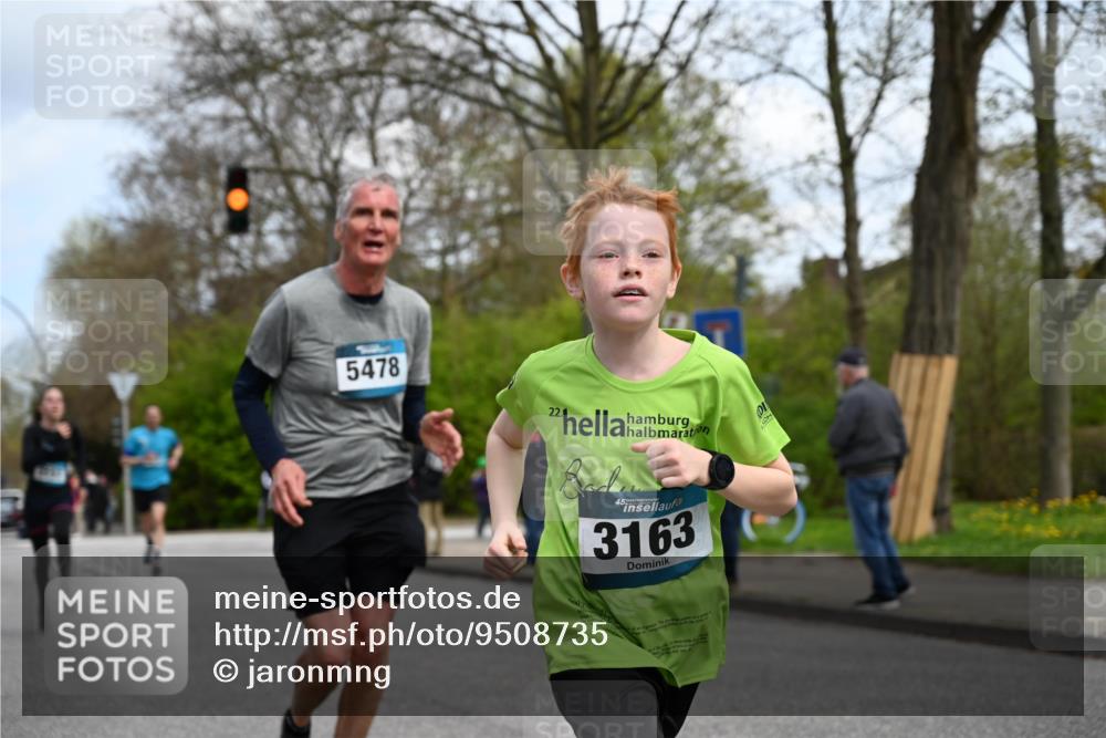 12.04.2026 - 45. Internationalen Wilhelmsburger Insellauf J. Mangold http://msf.ph/oto/9508735 12.04.2026 12:54:38 Ziel 5016, 3157, 5283, 3163, 4472, 5478, 5513, 5296, 4570, 3302, 2235, 3899, 3300, 5213, 3411, 4041, 5086, 5087, 4079, 4678, 3177 meine-sportfotos.de