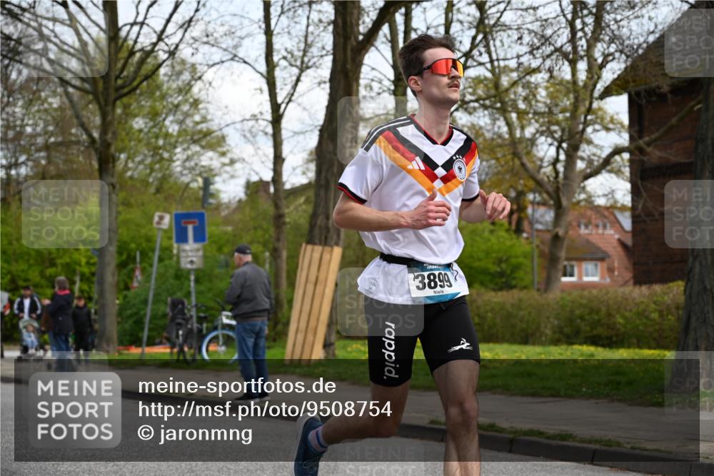 12.04.2026 - 45. Internationalen Wilhelmsburger Insellauf J. Mangold http://msf.ph/oto/9508754 12.04.2026 12:54:58 Ziel 3163, 4472, 5478, 5513, 5296, 4570, 3302, 2235, 3899, 3300, 5213, 3411, 4041, 5086, 5087, 4079, 4678, 3177, 5119, 2737, 2820 meine-sportfotos.de