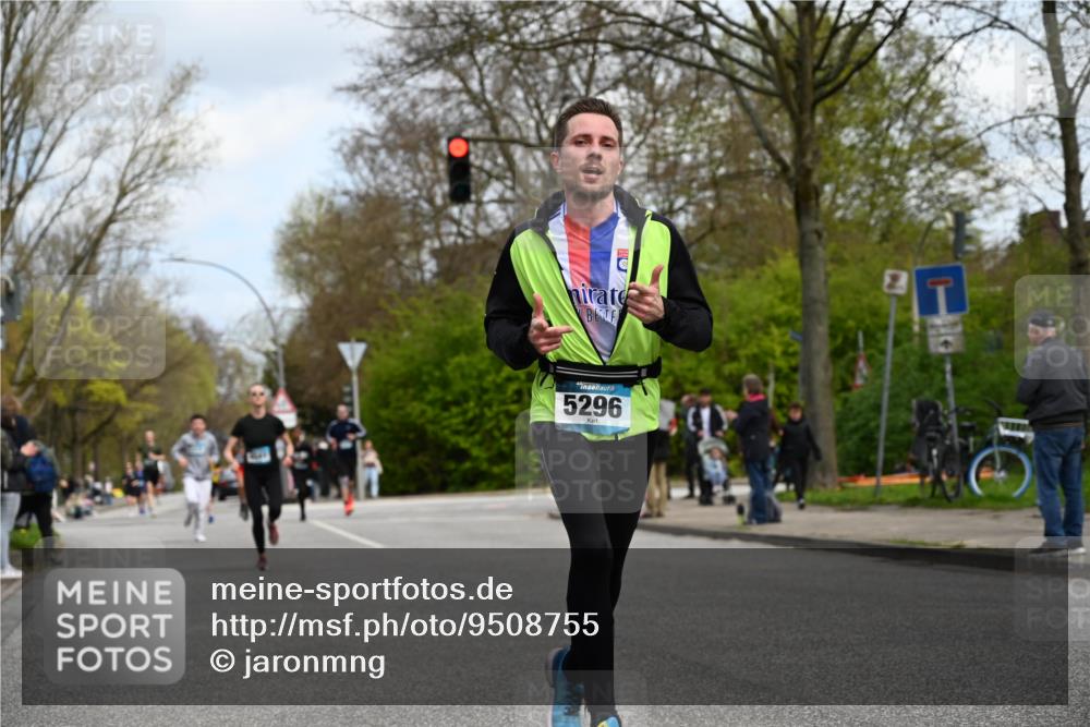 12.04.2026 - 45. Internationalen Wilhelmsburger Insellauf J. Mangold http://msf.ph/oto/9508755 12.04.2026 12:54:59 Ziel 3163, 4472, 5478, 5513, 5296, 4570, 3302, 2235, 3899, 3300, 5213, 3411, 4041, 5086, 5087, 4079, 4678, 4079, 4678, 3177, 5119, 2737, 2737, 2820 meine-sportfotos.de