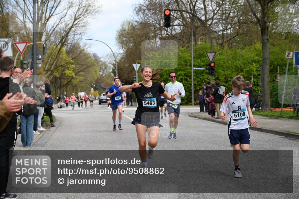 12.04.2026 - 45. Internationalen Wilhelmsburger Insellauf J. Mangold http://msf.ph/oto/9508862 12.04.2026 12:55:35 Ziel 2737, 2820, 5109, 5361, 4811, 4728, 3315, 5463, 4459, 4459, 5817, 5321, 4311, 2017, 2074, 5780, 5857, 2937, 5113, 2937, 5113, 5118, 3404, 2344, 5114, 5255, 4269, 3627 meine-sportfotos.de