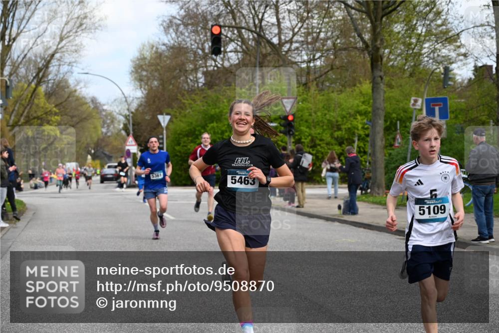 12.04.2026 - 45. Internationalen Wilhelmsburger Insellauf J. Mangold http://msf.ph/oto/9508870 12.04.2026 12:55:36 Ziel 2737, 2820, 5109, 5361, 4811, 4728, 3315, 5463, 4459, 5817, 5817, 5321, 4311, 2017, 2074, 5780, 5857, 2937, 5113, 5118, 3404, 2344, 5114, 5255, 4269, 3627, 5133 meine-sportfotos.de
