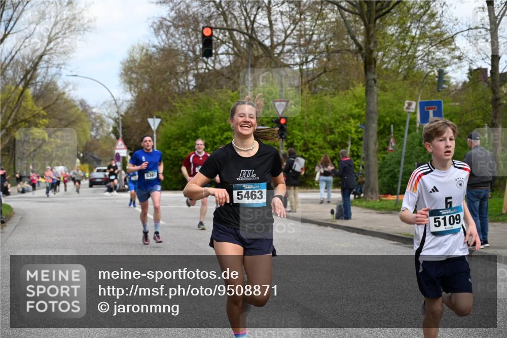 12.04.2026 - 45. Internationalen Wilhelmsburger Insellauf J. Mangold http://msf.ph/oto/9508871 12.04.2026 12:55:36 Ziel 2737, 2820, 5109, 5361, 4811, 4728, 3315, 5463, 4459, 5817, 5817, 5321, 4311, 2017, 2074, 5780, 5857, 2937, 5113, 5118, 3404, 2344, 5114, 5255, 4269, 3627, 5133 meine-sportfotos.de
