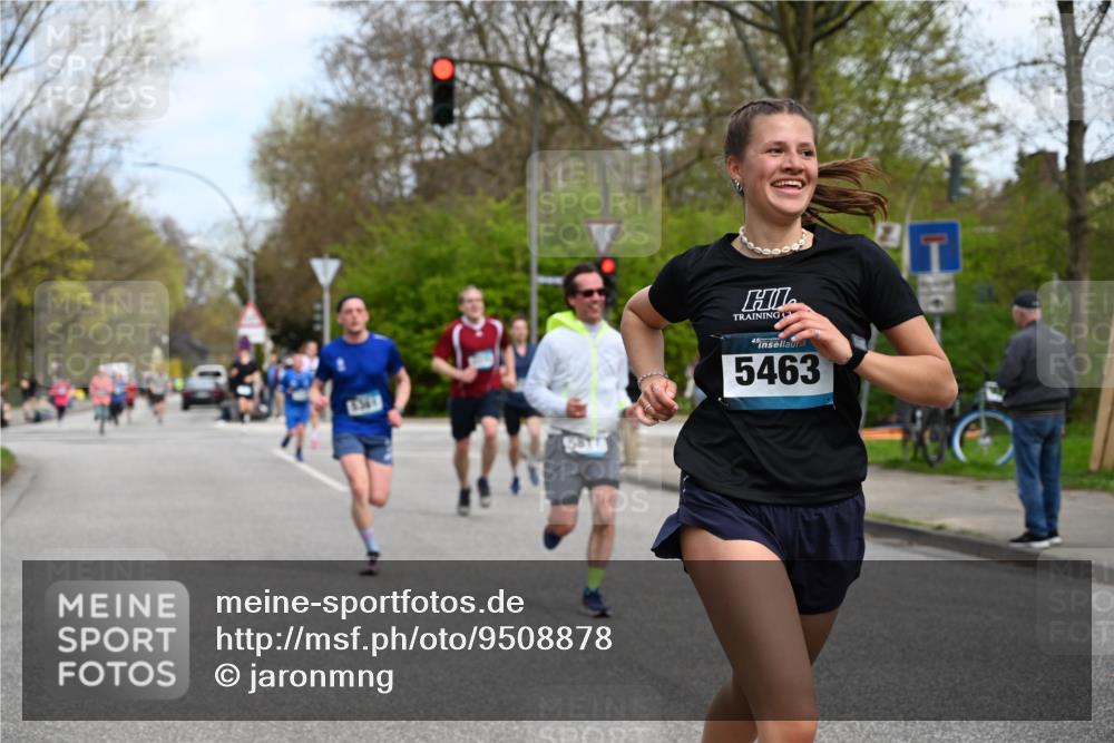 12.04.2026 - 45. Internationalen Wilhelmsburger Insellauf J. Mangold http://msf.ph/oto/9508878 12.04.2026 12:55:36 Ziel 2737, 2820, 5109, 5361, 4811, 4728, 3315, 5463, 4459, 5817, 5817, 5321, 4311, 2017, 2074, 5780, 5857, 2937, 5113, 5118, 3404, 2344, 5114, 5255, 4269, 3627, 5133 meine-sportfotos.de