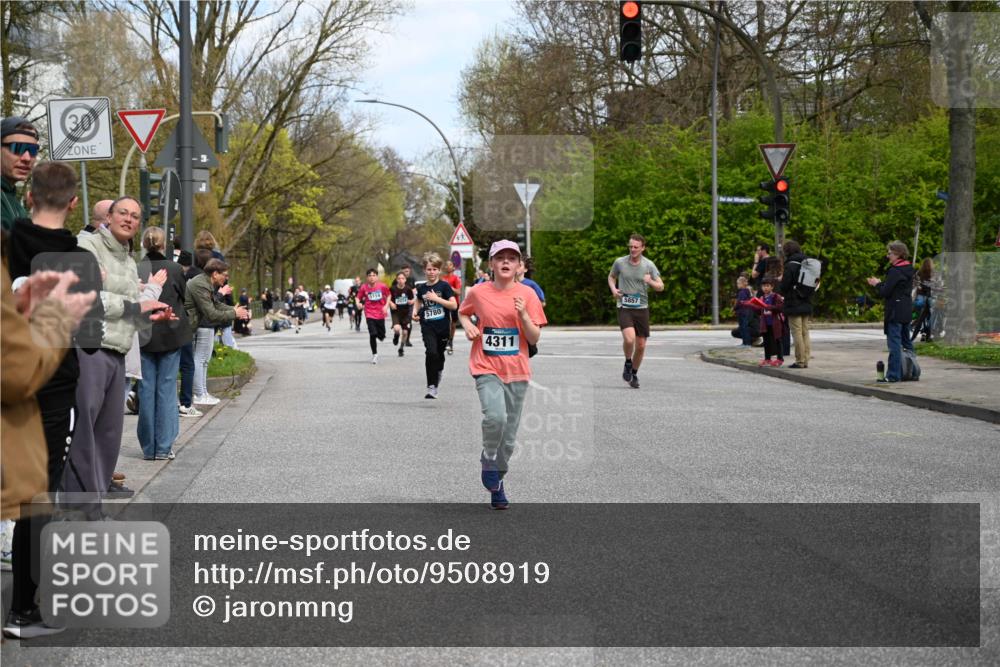 12.04.2026 - 45. Internationalen Wilhelmsburger Insellauf J. Mangold http://msf.ph/oto/9508919 12.04.2026 12:55:47 Ziel 5109, 5361, 4811, 4728, 3315, 5463, 4459, 5817, 5321, 4311, 2017, 2074, 5780, 5857, 2937, 5113, 2937, 5113, 5118, 3404, 2344, 5114, 5255, 4269, 3627, 5133, 5680, 4545, 5101, 4261, 4933 meine-sportfotos.de