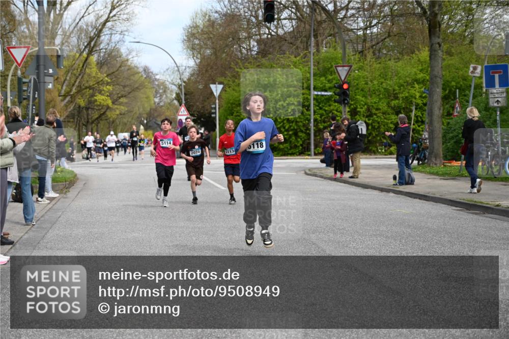 12.04.2026 - 45. Internationalen Wilhelmsburger Insellauf J. Mangold http://msf.ph/oto/9508949 12.04.2026 12:55:51 Ziel 4811, 4728, 3315, 5463, 4459, 5817, 5321, 4311, 2017, 2074, 5780, 5857, 2937, 5113, 5118, 3404, 2344, 5114, 5255, 4269, 3627, 5133, 5680, 4545, 5101, 4261, 4933, 5131, 5184 meine-sportfotos.de