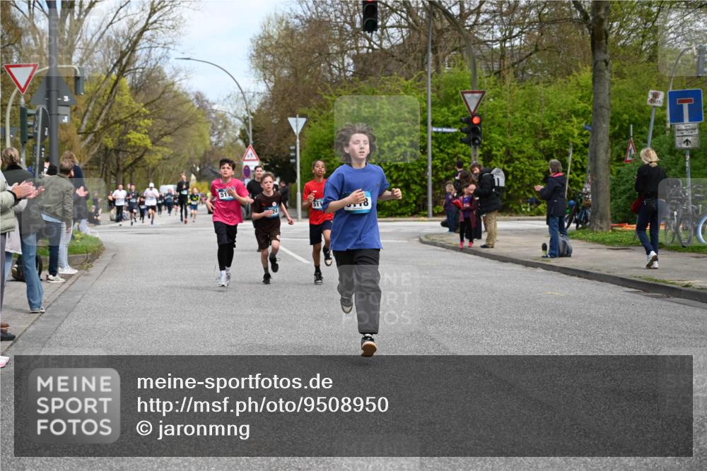 12.04.2026 - 45. Internationalen Wilhelmsburger Insellauf J. Mangold http://msf.ph/oto/9508950 12.04.2026 12:55:52 Ziel 4728, 3315, 5463, 4459, 5817, 5321, 4311, 2017, 2074, 5780, 5857, 2937, 5113, 5118, 3404, 2344, 5114, 2344, 5114, 5255, 4269, 3627, 5133, 5680, 4545, 5101, 4261, 4933, 5131, 5184 meine-sportfotos.de