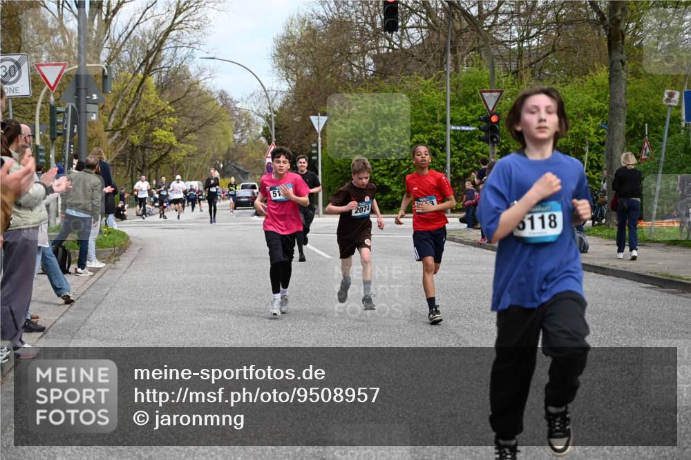 12.04.2026 - 45. Internationalen Wilhelmsburger Insellauf J. Mangold http://msf.ph/oto/9508957 12.04.2026 12:55:53 Ziel 4728, 3315, 5463, 4459, 5817, 5321, 4311, 2017, 2074, 5780, 5857, 2937, 5113, 5118, 3404, 2344, 5114, 5255, 4269, 3627, 5133, 5680, 4545, 4545, 5101, 4261, 4933, 5131, 5184 meine-sportfotos.de