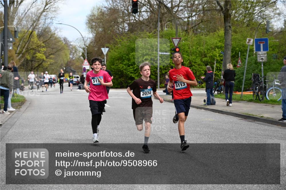 12.04.2026 - 45. Internationalen Wilhelmsburger Insellauf J. Mangold http://msf.ph/oto/9508966 12.04.2026 12:55:54 Ziel 4728, 3315, 5463, 4459, 5817, 5321, 4311, 2017, 2074, 5780, 5857, 2937, 5113, 5118, 3404, 2344, 5114, 5255, 5255, 4269, 3627, 5133, 5680, 4545, 5101, 5101, 4261, 4933, 5131, 5184, 5446, 4859, 5729 meine-sportfotos.de