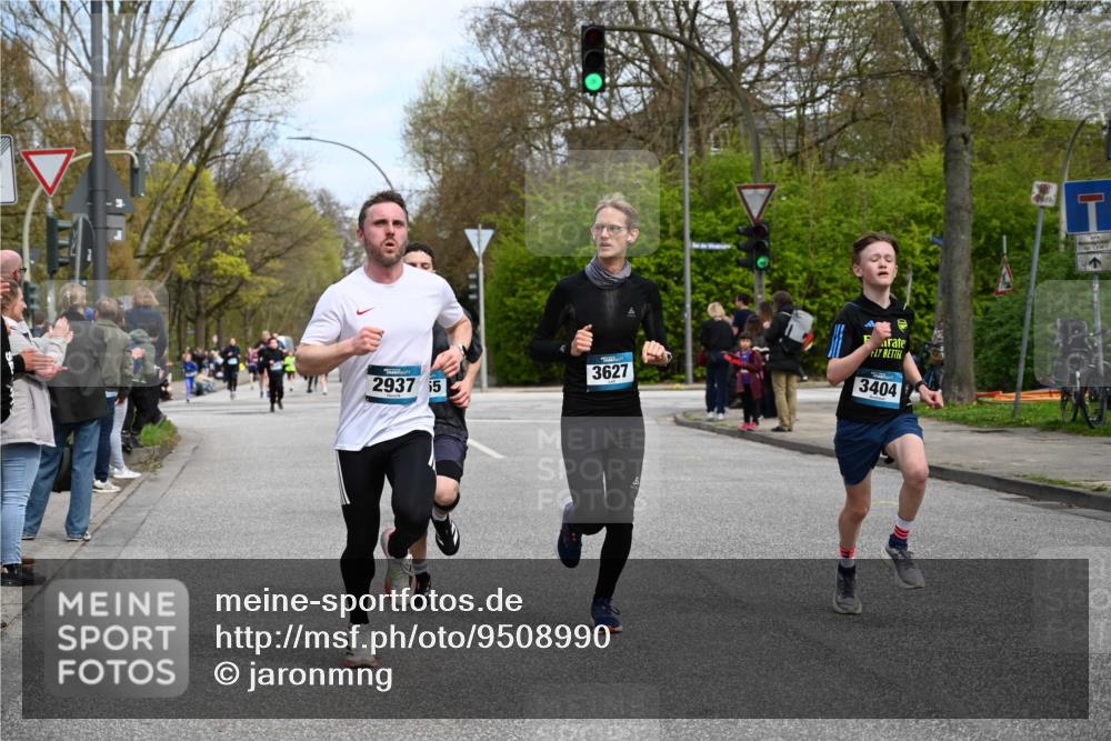 12.04.2026 - 45. Internationalen Wilhelmsburger Insellauf J. Mangold http://msf.ph/oto/9508990 12.04.2026 12:56:03 Ziel 5321, 4311, 2017, 2074, 5780, 5857, 2937, 5113, 5118, 3404, 2344, 5114, 5255, 4269, 3627, 5133, 5680, 4545, 5101, 4261, 4933, 5131, 5184, 5184, 5446, 4859, 5729, 5134, 3620, 4848, 5410, 4168, 4921, 4922 meine-sportfotos.de