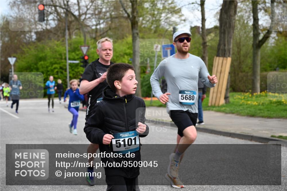 12.04.2026 - 45. Internationalen Wilhelmsburger Insellauf J. Mangold http://msf.ph/oto/9509045 12.04.2026 12:56:14 Ziel 5118, 3404, 2344, 5114, 5255, 4269, 3627, 5133, 5680, 4545, 5101, 4261, 4933, 5131, 5131, 5184, 5446, 4859, 5729, 5134, 3620, 4848, 5410, 4168, 4921, 4922, 4921, 4922, 4237, 5094, 4835, 5141, 5549, 5163 meine-sportfotos.de