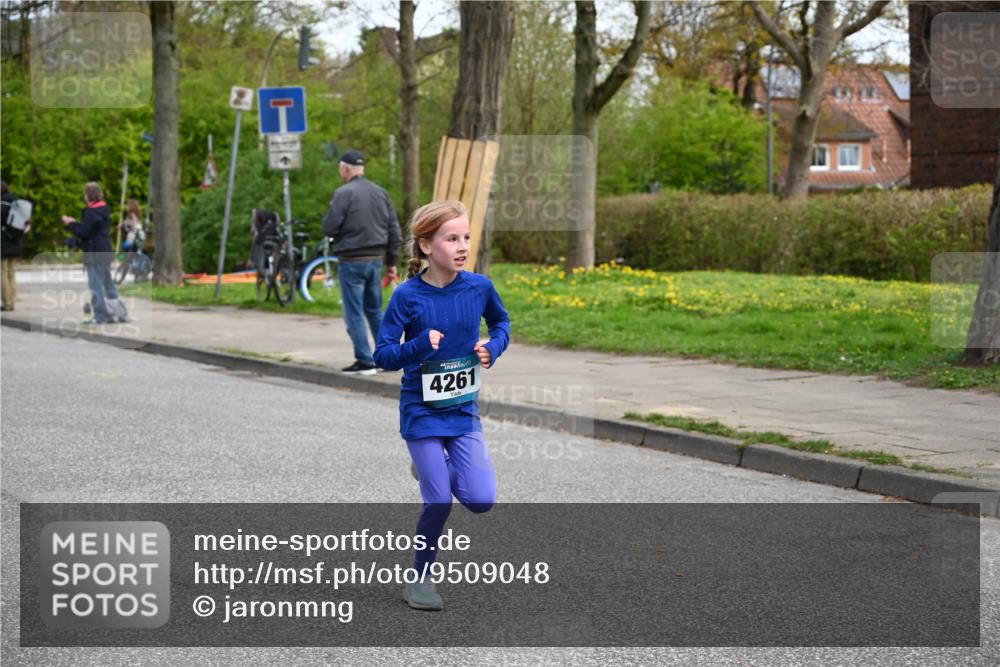 12.04.2026 - 45. Internationalen Wilhelmsburger Insellauf J. Mangold http://msf.ph/oto/9509048 12.04.2026 12:56:15 Ziel 3404, 2344, 5114, 5255, 4269, 3627, 5133, 5680, 4545, 5101, 4261, 4933, 5131, 5184, 5184, 5446, 4859, 5729, 5134, 3620, 4848, 5410, 4168, 4921, 4922, 4237, 5094, 4835, 5141, 5549, 5163, 5147 meine-sportfotos.de