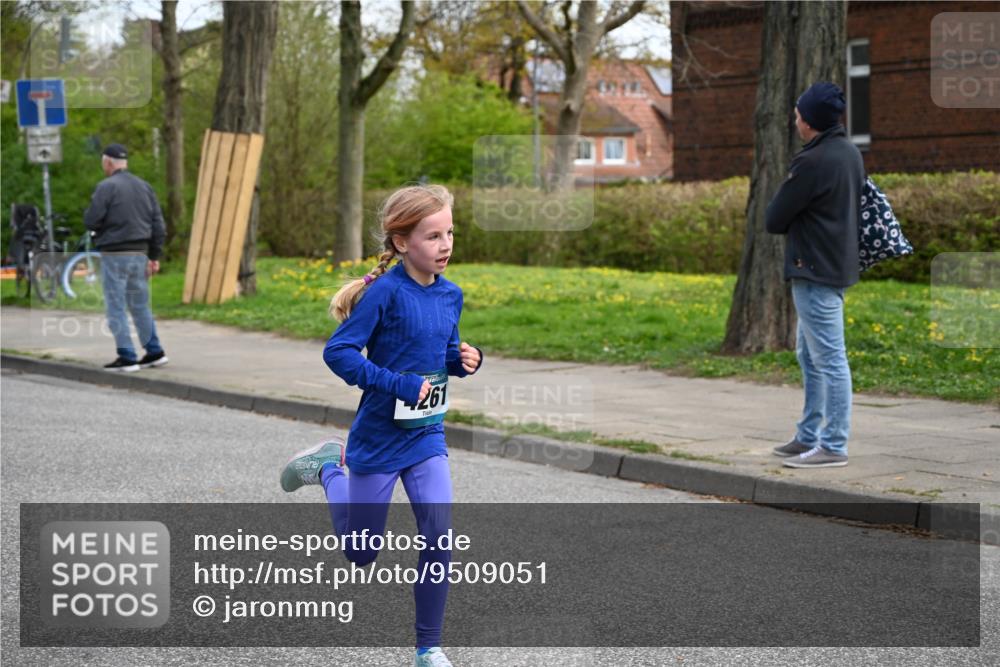 12.04.2026 - 45. Internationalen Wilhelmsburger Insellauf J. Mangold http://msf.ph/oto/9509051 12.04.2026 12:56:16 Ziel 2344, 5114, 5255, 4269, 3627, 5133, 5680, 4545, 5101, 4261, 4933, 5131, 5184, 5446, 4859, 5729, 5134, 3620, 4848, 5410, 4168, 4921, 4922, 4237, 4237, 5094, 4835, 5141, 5549, 5163, 5147 meine-sportfotos.de