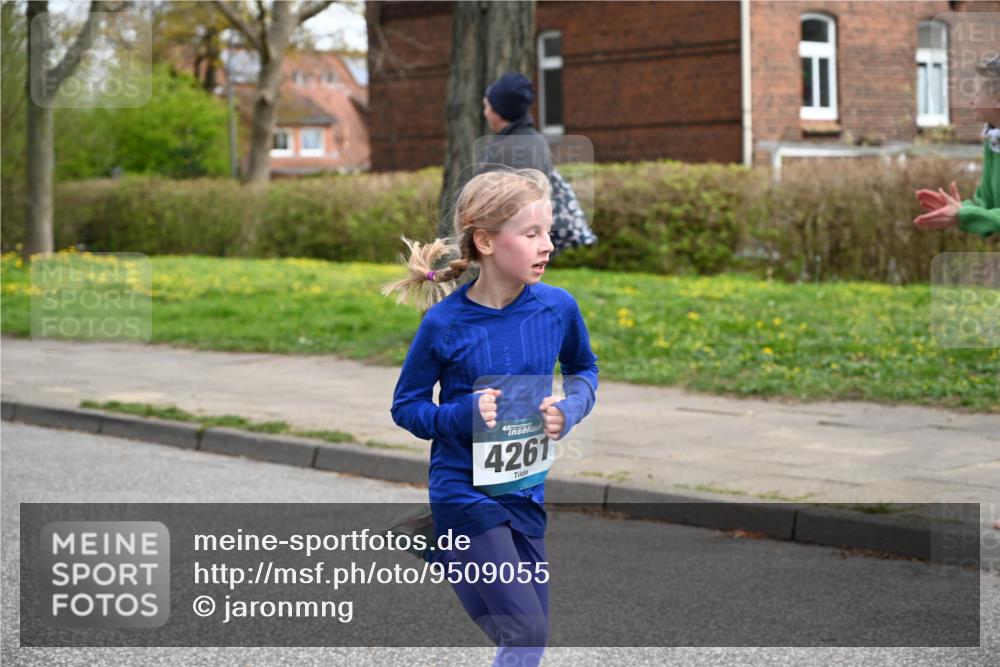 12.04.2026 - 45. Internationalen Wilhelmsburger Insellauf J. Mangold http://msf.ph/oto/9509055 12.04.2026 12:56:16 Ziel 2344, 5114, 5255, 4269, 3627, 5133, 5680, 4545, 5101, 4261, 4933, 5131, 5184, 5446, 4859, 5729, 5134, 3620, 4848, 5410, 4168, 4921, 4922, 4237, 4237, 5094, 4835, 5141, 5549, 5163, 5147 meine-sportfotos.de