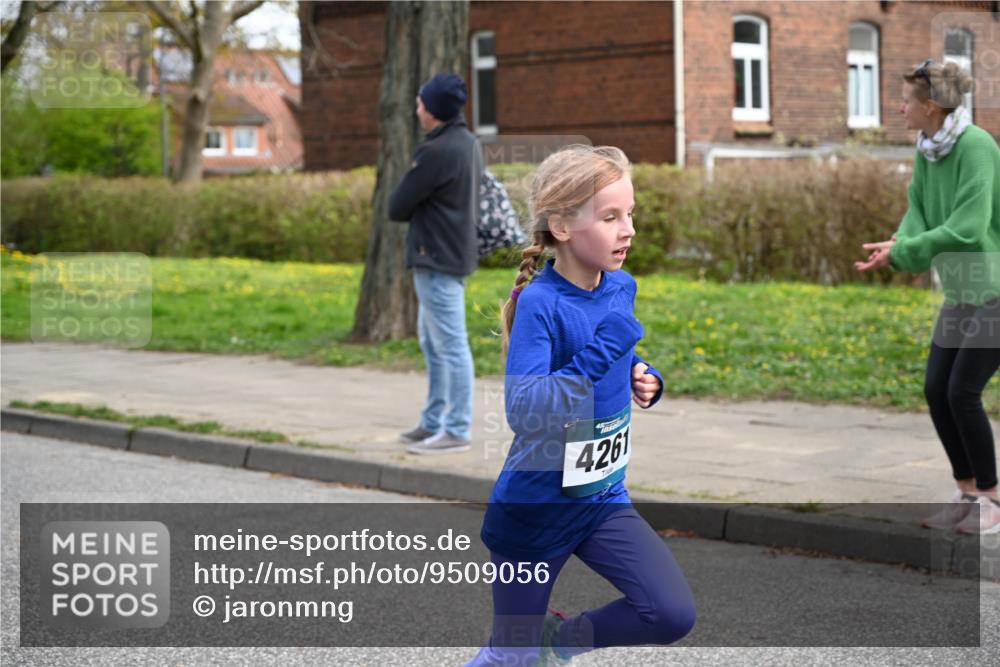 12.04.2026 - 45. Internationalen Wilhelmsburger Insellauf J. Mangold http://msf.ph/oto/9509056 12.04.2026 12:56:16 Ziel 2344, 5114, 5255, 4269, 3627, 5133, 5680, 4545, 5101, 4261, 4933, 5131, 5184, 5446, 4859, 5729, 5134, 3620, 4848, 5410, 4168, 4921, 4922, 4237, 4237, 5094, 4835, 5141, 5549, 5163, 5147 meine-sportfotos.de