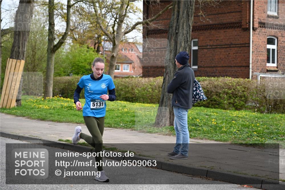 12.04.2026 - 45. Internationalen Wilhelmsburger Insellauf J. Mangold http://msf.ph/oto/9509063 12.04.2026 12:56:19 Ziel 5255, 4269, 3627, 5133, 5680, 4545, 5101, 4261, 4933, 5131, 5184, 5446, 4859, 5729, 5134, 5134, 3620, 4848, 5410, 4168, 4921, 4922, 4237, 5094, 4835, 5141, 5549, 5163, 5147, 3600, 2491 meine-sportfotos.de