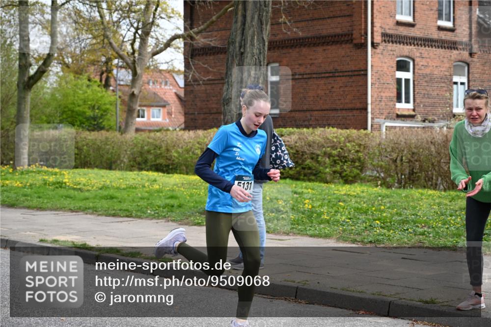 12.04.2026 - 45. Internationalen Wilhelmsburger Insellauf J. Mangold http://msf.ph/oto/9509068 12.04.2026 12:56:20 Ziel 4269, 3627, 5133, 5680, 4545, 5101, 4261, 4933, 5131, 5184, 5446, 4859, 5729, 5134, 3620, 4848, 5410, 4168, 4921, 4922, 4237, 5094, 4835, 5141, 5549, 5163, 5147, 3600, 2491 meine-sportfotos.de