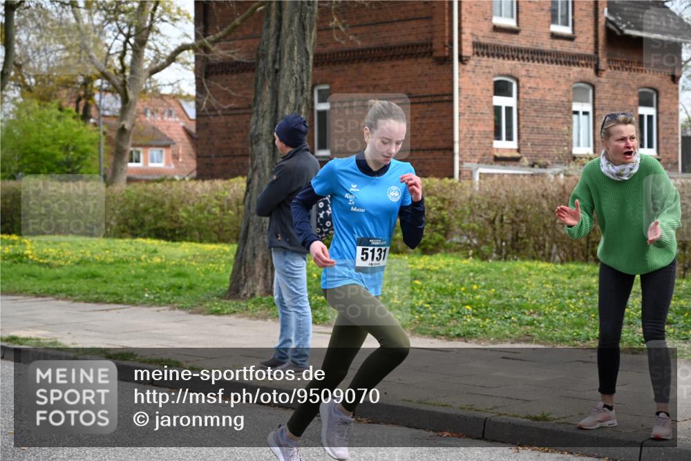 12.04.2026 - 45. Internationalen Wilhelmsburger Insellauf J. Mangold http://msf.ph/oto/9509070 12.04.2026 12:56:20 Ziel 4269, 3627, 5133, 5680, 4545, 5101, 4261, 4933, 5131, 5184, 5446, 4859, 5729, 5134, 3620, 4848, 5410, 4168, 4921, 4922, 4237, 5094, 4835, 5141, 5549, 5163, 5147, 3600, 2491 meine-sportfotos.de