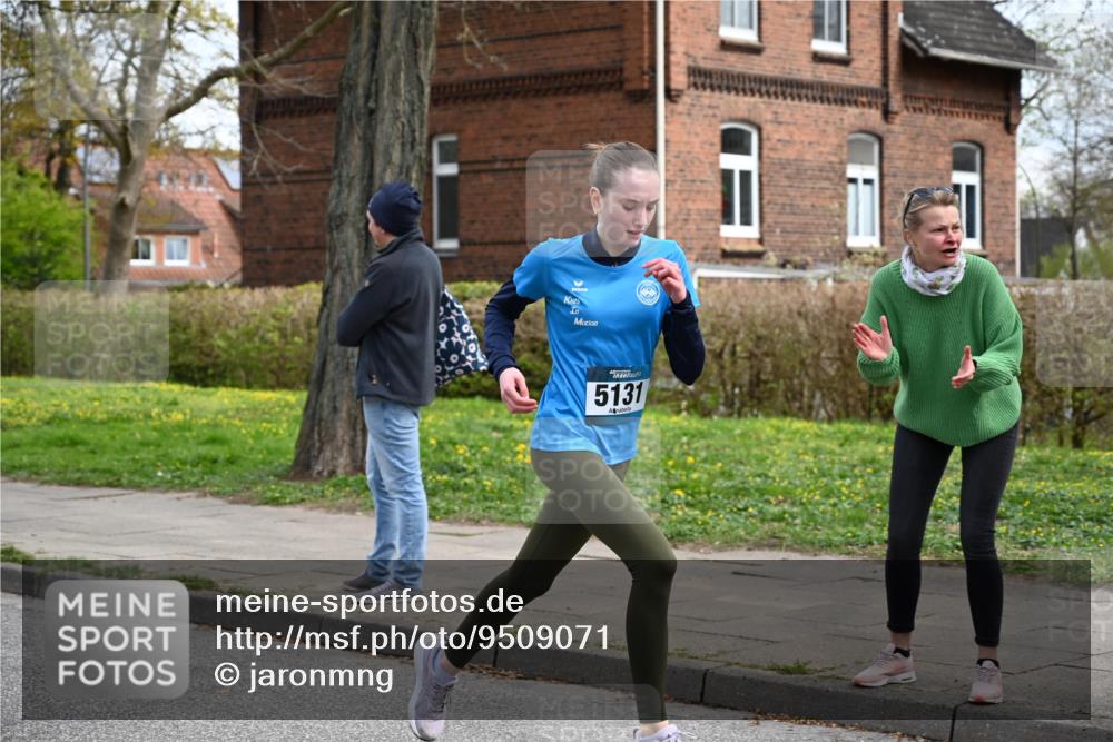 12.04.2026 - 45. Internationalen Wilhelmsburger Insellauf J. Mangold http://msf.ph/oto/9509071 12.04.2026 12:56:20 Ziel 4269, 3627, 5133, 5680, 4545, 5101, 4261, 4933, 5131, 5184, 5446, 4859, 5729, 5134, 3620, 4848, 5410, 4168, 4921, 4922, 4237, 5094, 4835, 5141, 5549, 5163, 5147, 3600, 2491 meine-sportfotos.de