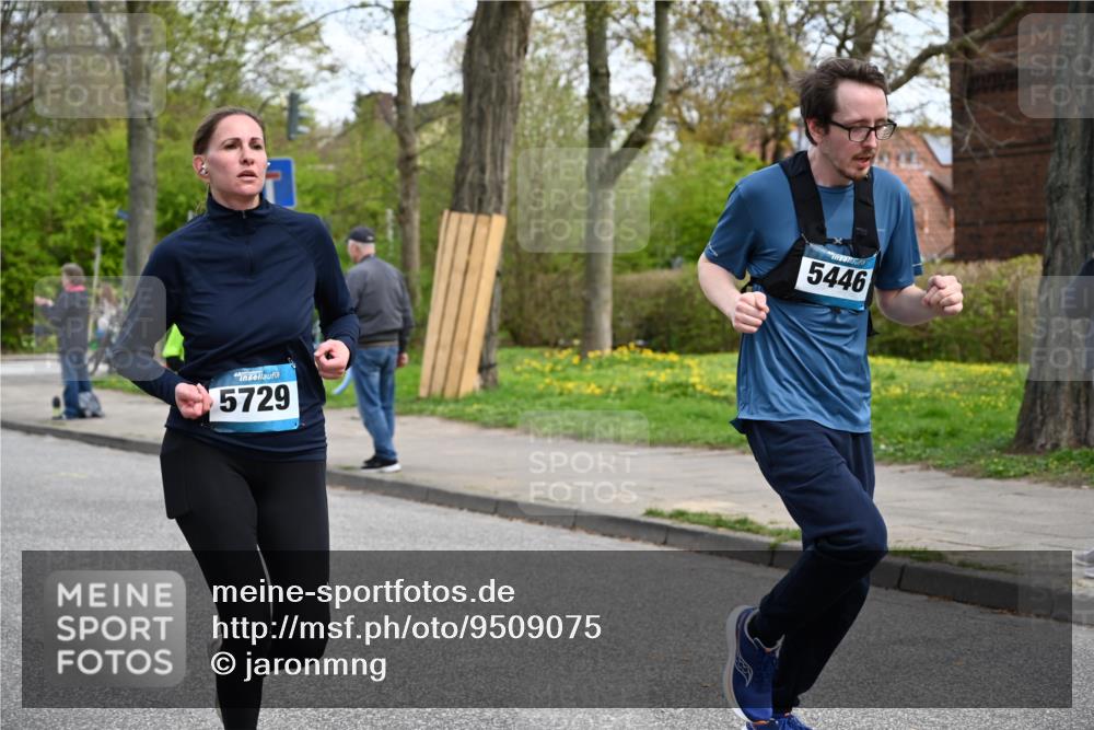 12.04.2026 - 45. Internationalen Wilhelmsburger Insellauf J. Mangold http://msf.ph/oto/9509075 12.04.2026 12:56:21 Ziel 4269, 3627, 5133, 5680, 4545, 5101, 4261, 4933, 5131, 5184, 5446, 4859, 5729, 5134, 3620, 3620, 4848, 5410, 4168, 4921, 4922, 4237, 5094, 4835, 5141, 5549, 5163, 5147, 3600, 2491, 3985 meine-sportfotos.de