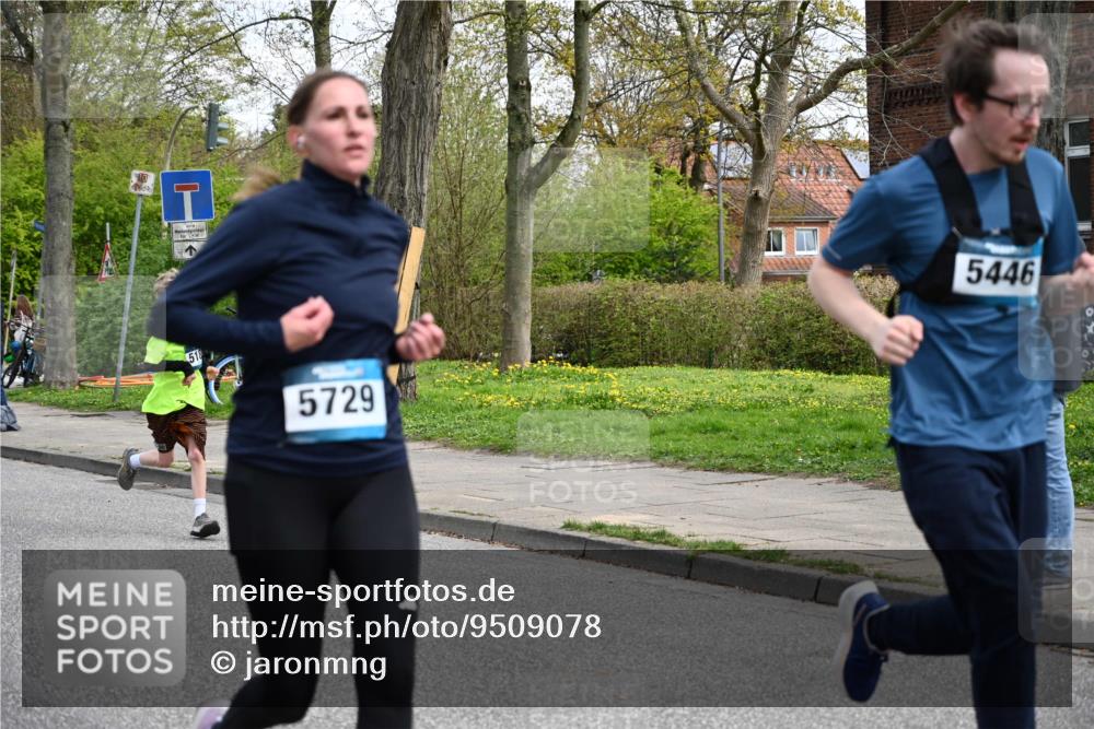 12.04.2026 - 45. Internationalen Wilhelmsburger Insellauf J. Mangold http://msf.ph/oto/9509078 12.04.2026 12:56:21 Ziel 4269, 3627, 5133, 5680, 4545, 5101, 4261, 4933, 5131, 5184, 5446, 4859, 5729, 5134, 3620, 3620, 4848, 5410, 4168, 4921, 4922, 4237, 5094, 4835, 5141, 5549, 5163, 5147, 3600, 2491, 3985 meine-sportfotos.de