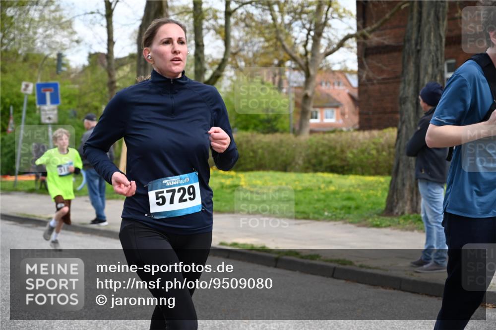 12.04.2026 - 45. Internationalen Wilhelmsburger Insellauf J. Mangold http://msf.ph/oto/9509080 12.04.2026 12:56:21 Ziel 4269, 3627, 5133, 5680, 4545, 5101, 4261, 4933, 5131, 5184, 5446, 4859, 5729, 5134, 3620, 3620, 4848, 5410, 4168, 4921, 4922, 4237, 5094, 4835, 5141, 5549, 5163, 5147, 3600, 2491, 3985 meine-sportfotos.de