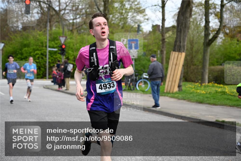12.04.2026 - 45. Internationalen Wilhelmsburger Insellauf J. Mangold http://msf.ph/oto/9509086 12.04.2026 12:56:22 Ziel 3627, 5133, 5680, 4545, 5101, 4261, 4933, 5131, 5184, 5446, 4859, 5729, 5134, 3620, 4848, 5410, 4168, 4921, 4922, 4237, 5094, 4835, 5141, 5549, 5163, 5147, 3600, 2491, 3985, 4598 meine-sportfotos.de