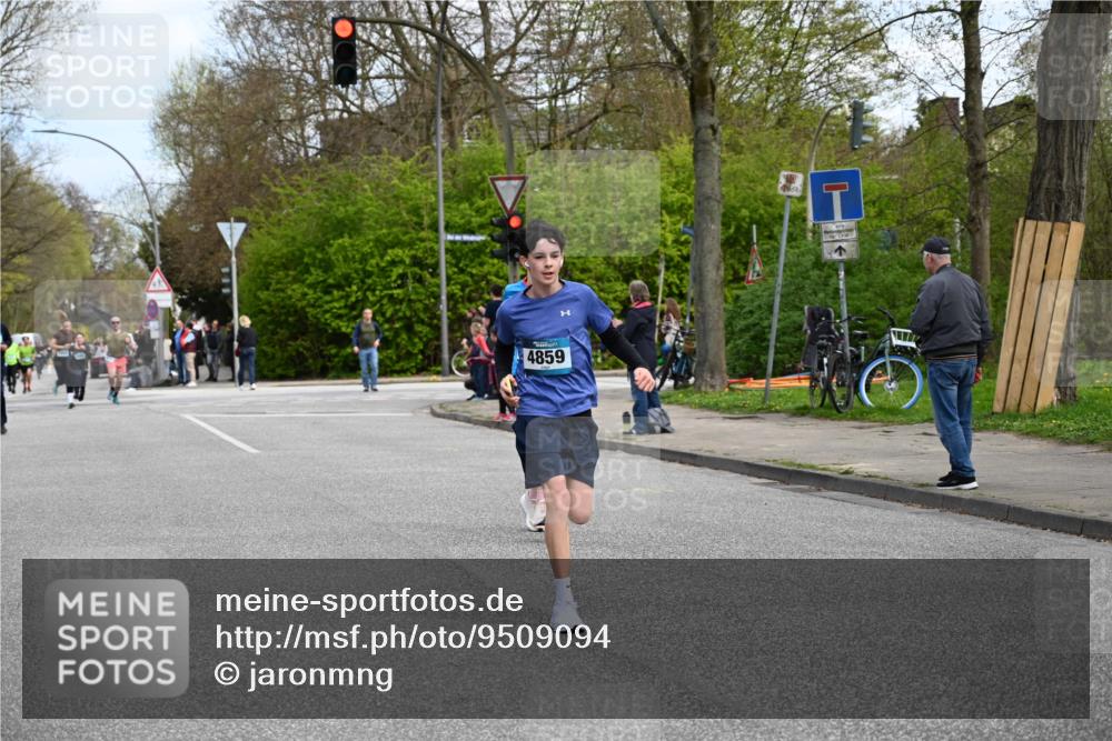 12.04.2026 - 45. Internationalen Wilhelmsburger Insellauf J. Mangold http://msf.ph/oto/9509094 12.04.2026 12:56:24 Ziel 5133, 5680, 4545, 5101, 4261, 4933, 5131, 5184, 5446, 4859, 5729, 5134, 3620, 4848, 5410, 4848, 5410, 4168, 4921, 4922, 4237, 5094, 4835, 5141, 5549, 5549, 5163, 5147, 3600, 2491, 3985, 4598, 3921, 5343 meine-sportfotos.de