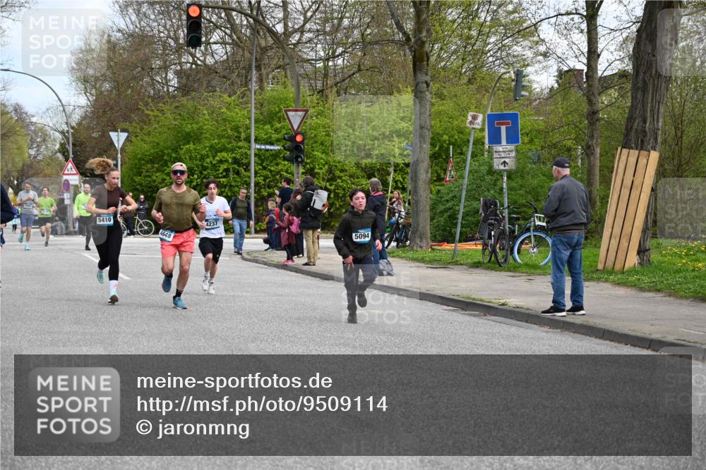 12.04.2026 - 45. Internationalen Wilhelmsburger Insellauf J. Mangold http://msf.ph/oto/9509114 12.04.2026 12:56:31 Ziel 5101, 4261, 4933, 5131, 5184, 5446, 4859, 5729, 5134, 3620, 4848, 5410, 4168, 4921, 4922, 4237, 5094, 4835, 5141, 5549, 5163, 5147, 3600, 2491, 3985, 4598, 3921, 5343, 3867, 5500, 5073, 5189, 3287, 4186, 4375 meine-sportfotos.de