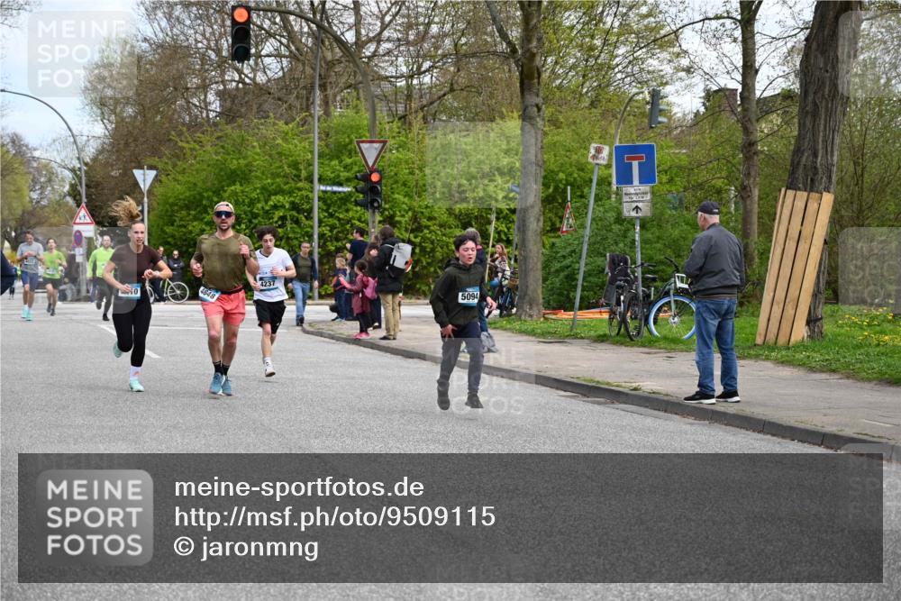 12.04.2026 - 45. Internationalen Wilhelmsburger Insellauf J. Mangold http://msf.ph/oto/9509115 12.04.2026 12:56:31 Ziel 5101, 4261, 4933, 5131, 5184, 5446, 4859, 5729, 5134, 3620, 4848, 5410, 4168, 4921, 4922, 4237, 5094, 4835, 5141, 5549, 5163, 5147, 3600, 2491, 3985, 4598, 3921, 5343, 3867, 5500, 5073, 5189, 3287, 4186, 4375 meine-sportfotos.de