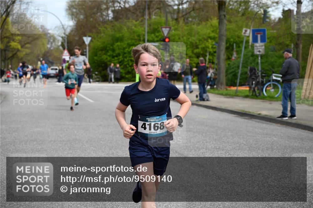 12.04.2026 - 45. Internationalen Wilhelmsburger Insellauf J. Mangold http://msf.ph/oto/9509140 12.04.2026 12:56:34 Ziel 4261, 4933, 5131, 5184, 5446, 4859, 5729, 5134, 3620, 4848, 5410, 4168, 4921, 4922, 4237, 5094, 4835, 5141, 5549, 5163, 5147, 3600, 2491, 3985, 4598, 4598, 3921, 5343, 3867, 5500, 5073, 5189, 3287, 4186, 4375, 3973 meine-sportfotos.de