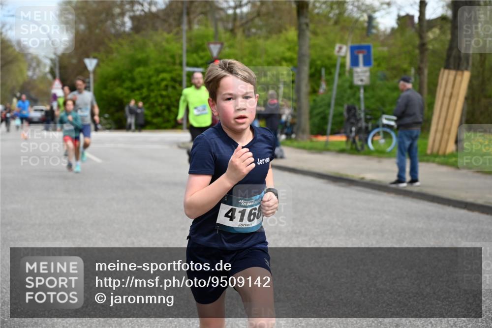 12.04.2026 - 45. Internationalen Wilhelmsburger Insellauf J. Mangold http://msf.ph/oto/9509142 12.04.2026 12:56:35 Ziel 4933, 5131, 5184, 5446, 4859, 5729, 5134, 3620, 4848, 5410, 4168, 4921, 4922, 4237, 5094, 4835, 5141, 5141, 5549, 5163, 5147, 3600, 2491, 3985, 4598, 3921, 5343, 3921, 5343, 3867, 5500, 5073, 5189, 3287, 4186, 4375, 3973 meine-sportfotos.de