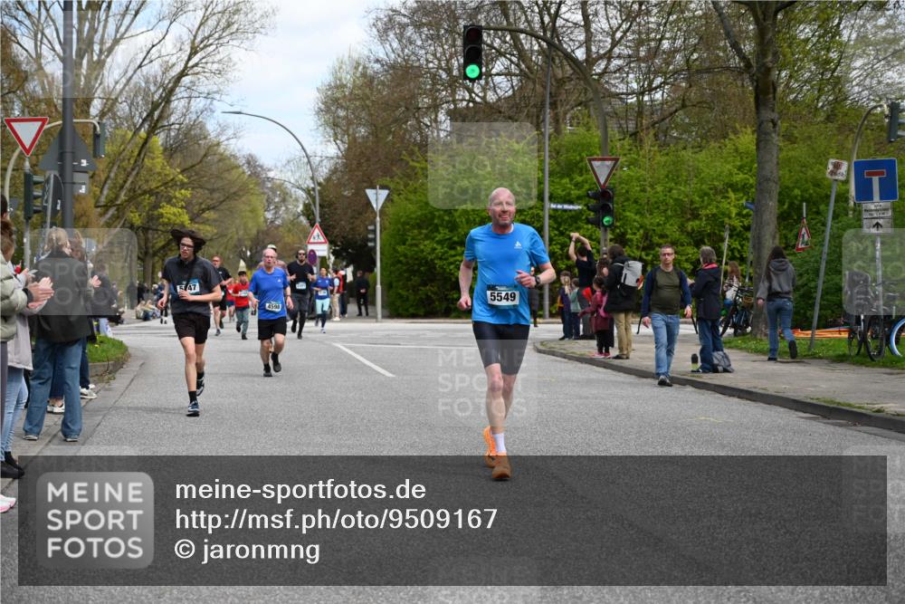 12.04.2026 - 45. Internationalen Wilhelmsburger Insellauf J. Mangold http://msf.ph/oto/9509167 12.04.2026 12:56:42 Ziel 5446, 4859, 5729, 5134, 3620, 4848, 5410, 4168, 4921, 4922, 4237, 5094, 4835, 5141, 5549, 5163, 5147, 3600, 2491, 2491, 3985, 4598, 3921, 5343, 3867, 5500, 5073, 5189, 3287, 4186, 4375, 3287, 4186, 4375, 3973, 4853, 4569, 2624, 5801, 4097 meine-sportfotos.de