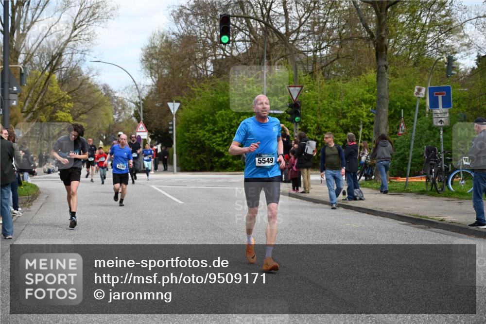 12.04.2026 - 45. Internationalen Wilhelmsburger Insellauf J. Mangold http://msf.ph/oto/9509171 12.04.2026 12:56:42 Ziel 5446, 4859, 5729, 5134, 3620, 4848, 5410, 4168, 4921, 4922, 4237, 5094, 4835, 5141, 5549, 5163, 5147, 3600, 2491, 2491, 3985, 4598, 3921, 5343, 3867, 5500, 5073, 5189, 3287, 4186, 4375, 3287, 4186, 4375, 3973, 4853, 4569, 2624, 5801, 4097 meine-sportfotos.de