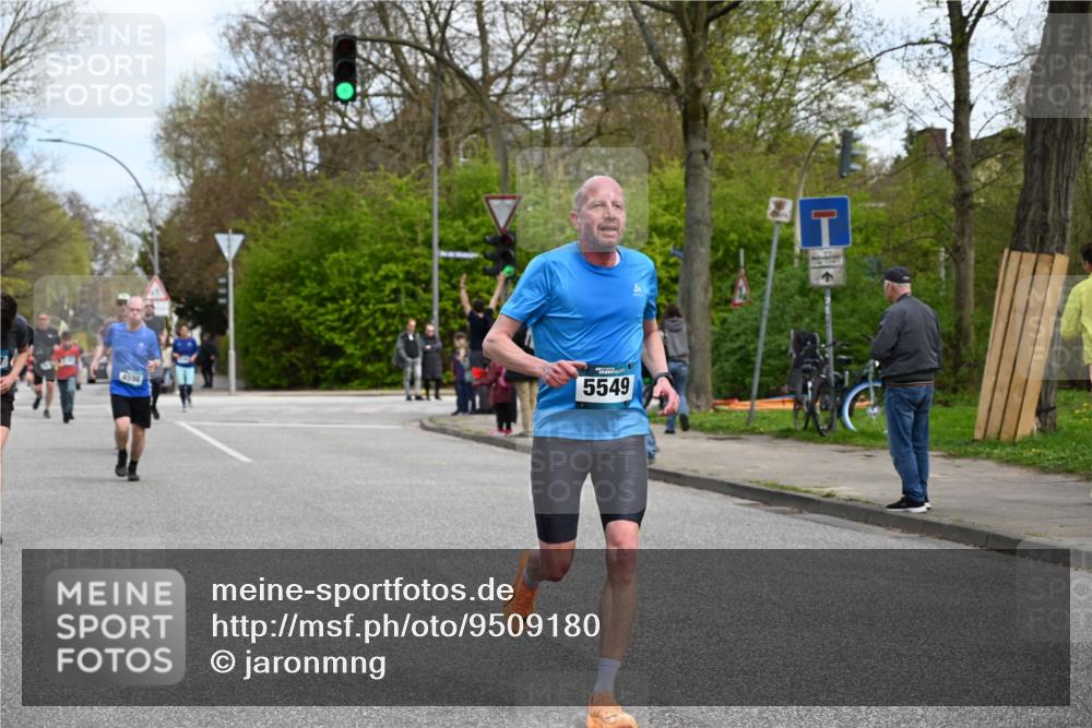 12.04.2026 - 45. Internationalen Wilhelmsburger Insellauf J. Mangold http://msf.ph/oto/9509180 12.04.2026 12:56:43 Ziel 5446, 4859, 5729, 5134, 3620, 4848, 5410, 4168, 4921, 4922, 4237, 5094, 4835, 5141, 5549, 5163, 5147, 3600, 2491, 3985, 4598, 3921, 5343, 3867, 5500, 5073, 5189, 3287, 4186, 4375, 3973, 4853, 4569, 2624, 5801, 4097, 5744 meine-sportfotos.de