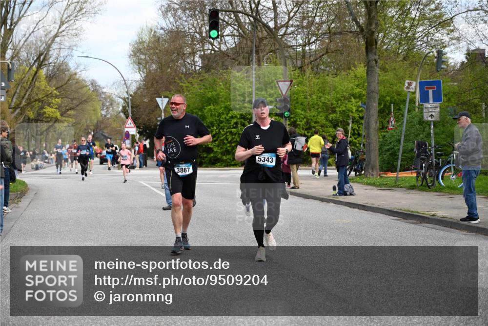 12.04.2026 - 45. Internationalen Wilhelmsburger Insellauf J. Mangold http://msf.ph/oto/9509204 12.04.2026 12:56:51 Ziel 4921, 4922, 4237, 5094, 4835, 5141, 5549, 5163, 5147, 3600, 2491, 3985, 4598, 3921, 5343, 3867, 3867, 5500, 5073, 5189, 3287, 4186, 4375, 3973, 4853, 4569, 2624, 2624, 5801, 4097, 5744, 4524, 4259, 5791, 5696, 4740, 4599 meine-sportfotos.de
