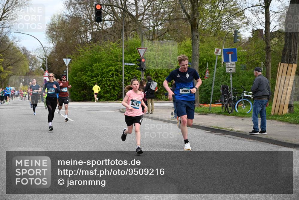 12.04.2026 - 45. Internationalen Wilhelmsburger Insellauf J. Mangold http://msf.ph/oto/9509216 12.04.2026 12:56:57 Ziel 5141, 5549, 5163, 5147, 3600, 2491, 3985, 4598, 3921, 5343, 3867, 5500, 5073, 5189, 3287, 4186, 4375, 3973, 4853, 4569, 2624, 5801, 4097, 5744, 4524, 4524, 4259, 5791, 5696, 4740, 4599, 5062, 4851, 5172, 4959, 5322 meine-sportfotos.de