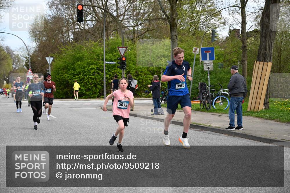 12.04.2026 - 45. Internationalen Wilhelmsburger Insellauf J. Mangold http://msf.ph/oto/9509218 12.04.2026 12:56:57 Ziel 5141, 5549, 5163, 5147, 3600, 2491, 3985, 4598, 3921, 5343, 3867, 5500, 5073, 5189, 3287, 4186, 4375, 3973, 4853, 4569, 2624, 5801, 4097, 5744, 4524, 4524, 4259, 5791, 5696, 4740, 4599, 5062, 4851, 5172, 4959, 5322 meine-sportfotos.de