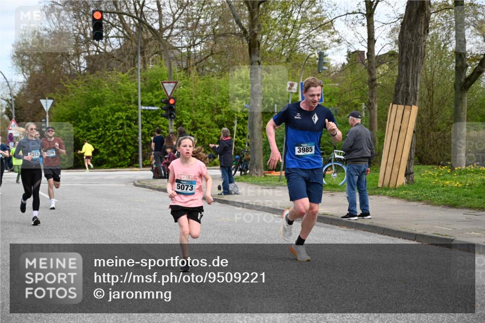 12.04.2026 - 45. Internationalen Wilhelmsburger Insellauf J. Mangold http://msf.ph/oto/9509221 12.04.2026 12:56:57 Ziel 5141, 5549, 5163, 5147, 3600, 2491, 3985, 4598, 3921, 5343, 3867, 5500, 5073, 5189, 3287, 4186, 4375, 3973, 4853, 4569, 2624, 5801, 4097, 5744, 4524, 4524, 4259, 5791, 5696, 4740, 4599, 5062, 4851, 5172, 4959, 5322 meine-sportfotos.de