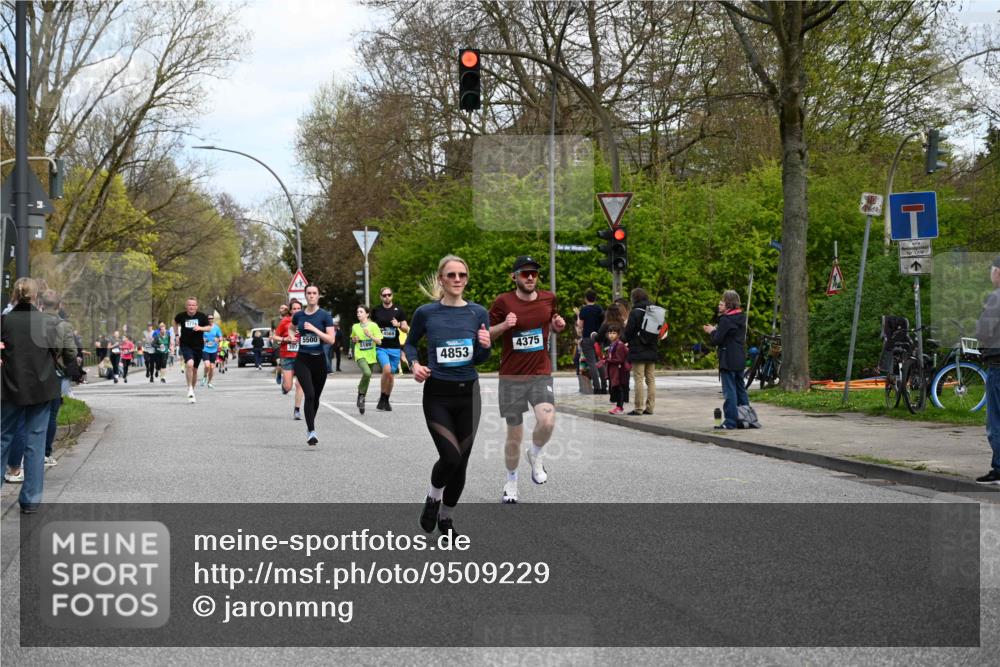 12.04.2026 - 45. Internationalen Wilhelmsburger Insellauf J. Mangold http://msf.ph/oto/9509229 12.04.2026 12:56:59 Ziel 5141, 5549, 5163, 5147, 3600, 2491, 3985, 4598, 3921, 5343, 3867, 5500, 5073, 5189, 3287, 4186, 4375, 3973, 4853, 4569, 2624, 5801, 4097, 5744, 4524, 4259, 5791, 5791, 5696, 4740, 4599, 5062, 4851, 5172, 4959, 5322, 5129, 3190 meine-sportfotos.de
