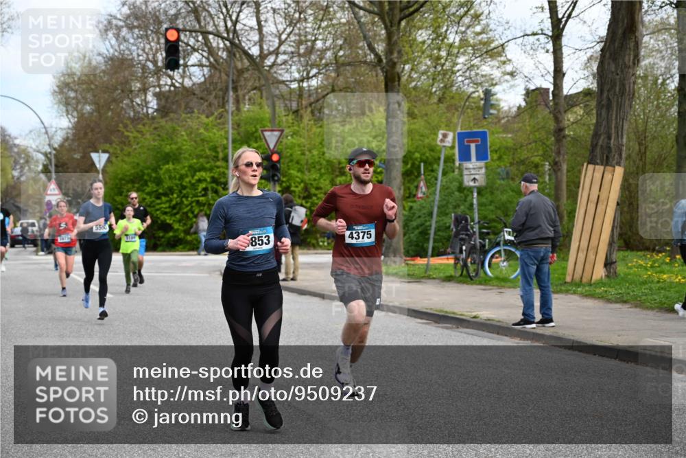 12.04.2026 - 45. Internationalen Wilhelmsburger Insellauf J. Mangold http://msf.ph/oto/9509237 12.04.2026 12:57:00 Ziel 5141, 5549, 5163, 5147, 3600, 2491, 3985, 4598, 3921, 5343, 3867, 5500, 5073, 5189, 3287, 4186, 4375, 3973, 4853, 4569, 2624, 5801, 4097, 5744, 4524, 4259, 5791, 5696, 5696, 4740, 4599, 5062, 4851, 5172, 4959, 5322, 5129, 3190 meine-sportfotos.de
