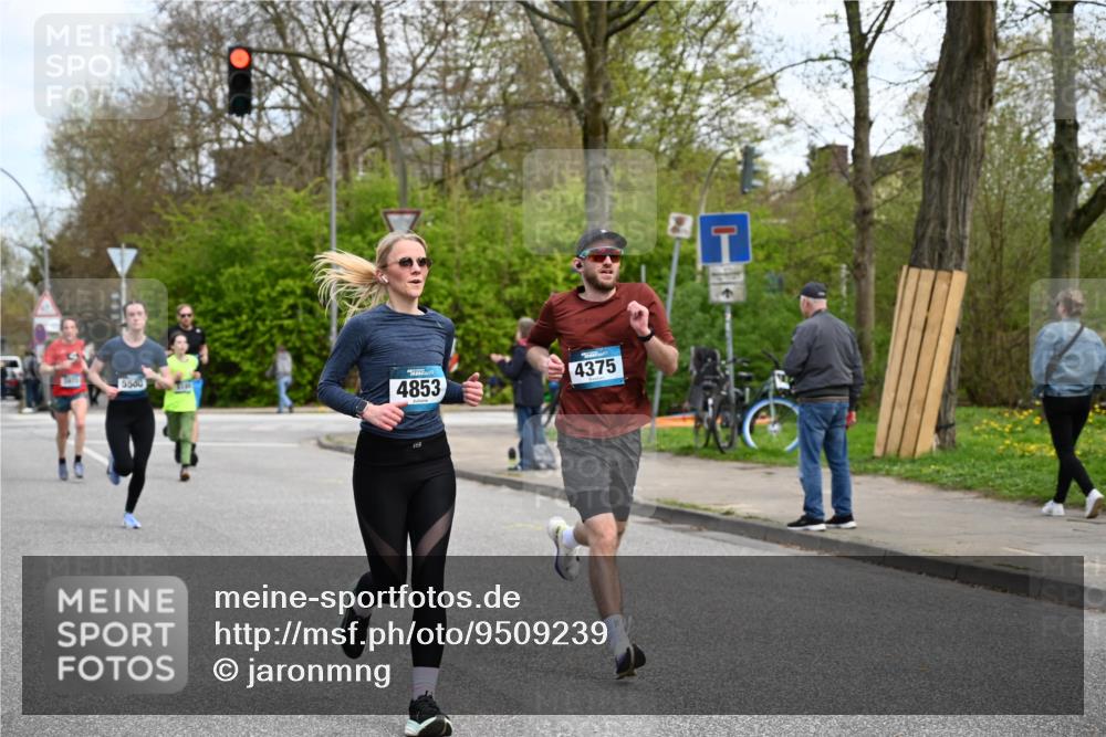 12.04.2026 - 45. Internationalen Wilhelmsburger Insellauf J. Mangold http://msf.ph/oto/9509239 12.04.2026 12:57:00 Ziel 5141, 5549, 5163, 5147, 3600, 2491, 3985, 4598, 3921, 5343, 3867, 5500, 5073, 5189, 3287, 4186, 4375, 3973, 4853, 4569, 2624, 5801, 4097, 5744, 4524, 4259, 5791, 5696, 5696, 4740, 4599, 5062, 4851, 5172, 4959, 5322, 5129, 3190 meine-sportfotos.de