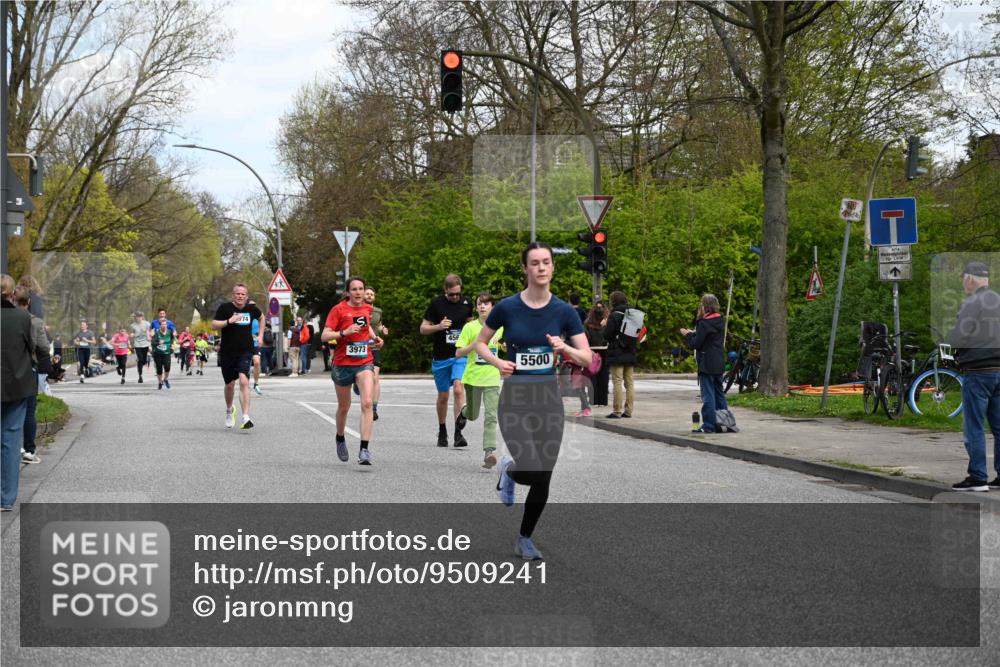 12.04.2026 - 45. Internationalen Wilhelmsburger Insellauf J. Mangold http://msf.ph/oto/9509241 12.04.2026 12:57:01 Ziel 5549, 5163, 5147, 3600, 2491, 3985, 4598, 3921, 5343, 3867, 5500, 5073, 5189, 3287, 4186, 4375, 3973, 4853, 4853, 4569, 2624, 5801, 4097, 5744, 4524, 4259, 5791, 5696, 4740, 4740, 4599, 5062, 4851, 5172, 4959, 5322, 5129, 3190 meine-sportfotos.de