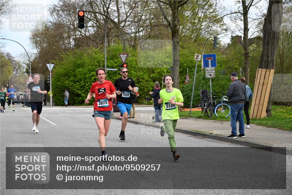 12.04.2026 - 45. Internationalen Wilhelmsburger Insellauf J. Mangold http://msf.ph/oto/9509257 12.04.2026 12:57:03 Ziel 5147, 3600, 2491, 3985, 4598, 3921, 5343, 3867, 5500, 5073, 5189, 3287, 4186, 4375, 3973, 4853, 4569, 2624, 2624, 5801, 4097, 5744, 4524, 4259, 5791, 5696, 4740, 4599, 4599, 5062, 4851, 5172, 4959, 5322, 5129, 3190, 5736, 3189, 5847 meine-sportfotos.de