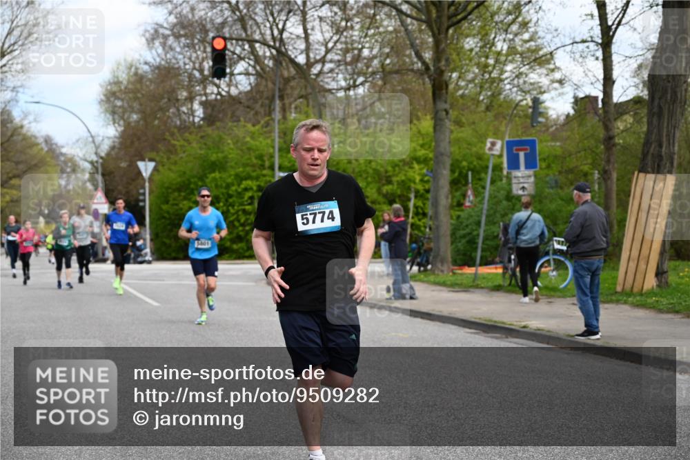 12.04.2026 - 45. Internationalen Wilhelmsburger Insellauf J. Mangold http://msf.ph/oto/9509282 12.04.2026 12:57:06 Ziel 3600, 2491, 3985, 4598, 3921, 5343, 3867, 5500, 5073, 5189, 3287, 4186, 4375, 3973, 4853, 4569, 2624, 5801, 4097, 5744, 4524, 4259, 5791, 5696, 4740, 4599, 5062, 4851, 5172, 4959, 5322, 5322, 5129, 3190, 5736, 3189, 5847, 3439, 5232, 5277, 3863 meine-sportfotos.de