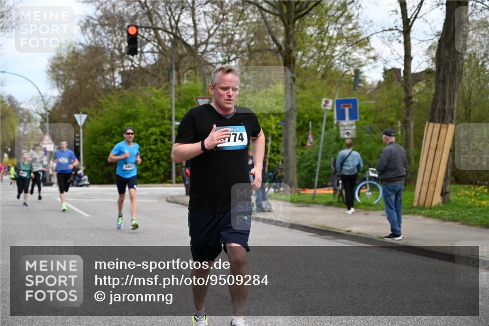12.04.2026 - 45. Internationalen Wilhelmsburger Insellauf J. Mangold http://msf.ph/oto/9509284 12.04.2026 12:57:06 Ziel 3600, 2491, 3985, 4598, 3921, 5343, 3867, 5500, 5073, 5189, 3287, 4186, 4375, 3973, 4853, 4569, 2624, 5801, 4097, 5744, 4524, 4259, 5791, 5696, 4740, 4599, 5062, 4851, 5172, 4959, 5322, 5322, 5129, 3190, 5736, 3189, 5847, 3439, 5232, 5277, 3863 meine-sportfotos.de