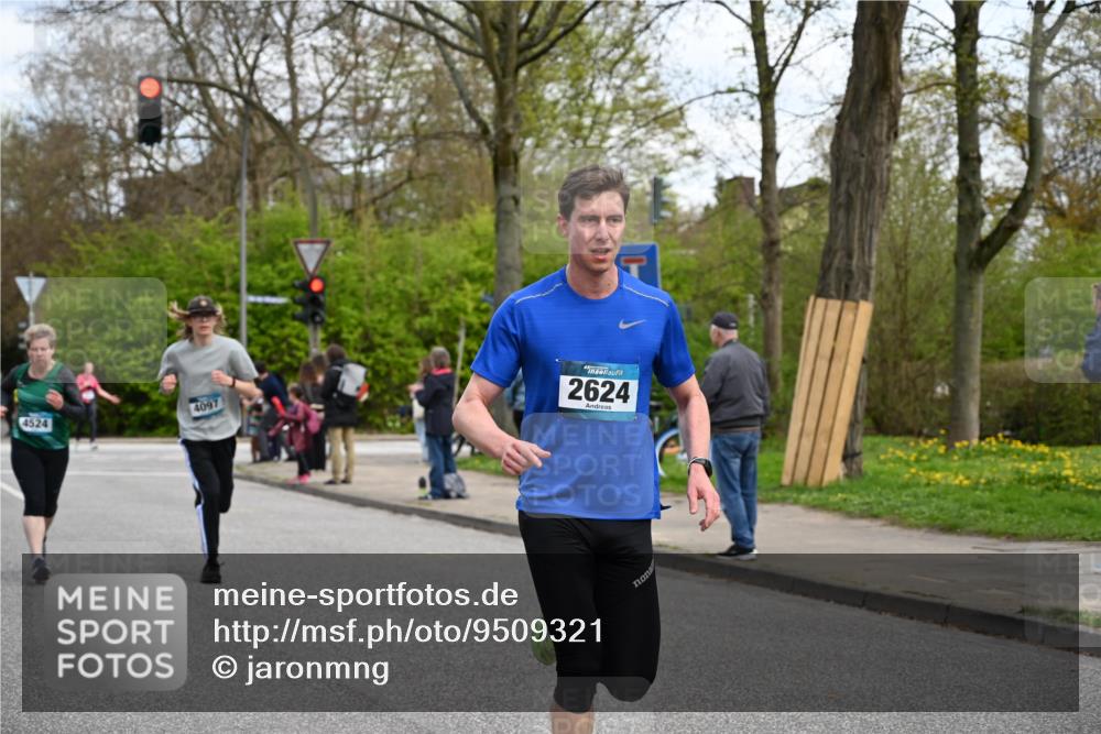 12.04.2026 - 45. Internationalen Wilhelmsburger Insellauf J. Mangold http://msf.ph/oto/9509321 12.04.2026 12:57:11 Ziel 4598, 3921, 5343, 3867, 5500, 5073, 5189, 3287, 4186, 4375, 3973, 4853, 4569, 2624, 5801, 4097, 5744, 4524, 4259, 5791, 5791, 5696, 4740, 4599, 5062, 4851, 5172, 4959, 5322, 5129, 3190, 5129, 3190, 5736, 3189, 5847, 3439, 5232, 5277, 3863, 4887, 4938, 3213 meine-sportfotos.de
