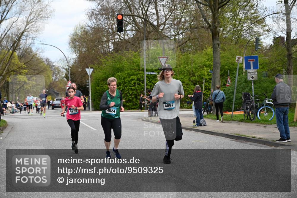 12.04.2026 - 45. Internationalen Wilhelmsburger Insellauf J. Mangold http://msf.ph/oto/9509325 12.04.2026 12:57:12 Ziel 3921, 5343, 3867, 5500, 5073, 5189, 3287, 4186, 4375, 3973, 4853, 4569, 2624, 5801, 4097, 5744, 4524, 4259, 5791, 5696, 5696, 4740, 4599, 5062, 4851, 5172, 4959, 5322, 5129, 3190, 5736, 3189, 5847, 3439, 5232, 5277, 3863, 4887, 4938, 3213 meine-sportfotos.de
