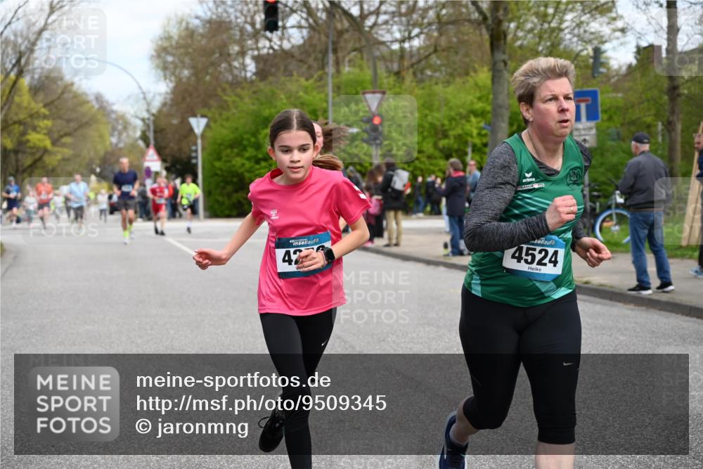 12.04.2026 - 45. Internationalen Wilhelmsburger Insellauf J. Mangold http://msf.ph/oto/9509345 12.04.2026 12:57:14 Ziel 3867, 5500, 5073, 5189, 3287, 4186, 4375, 3973, 4853, 4569, 2624, 5801, 4097, 5744, 4524, 4259, 5791, 5696, 4740, 4599, 5062, 4851, 5172, 4959, 5322, 5129, 3190, 5736, 3189, 5736, 3189, 5847, 3439, 5232, 5277, 3863, 4887, 4938, 3213, 2447 meine-sportfotos.de